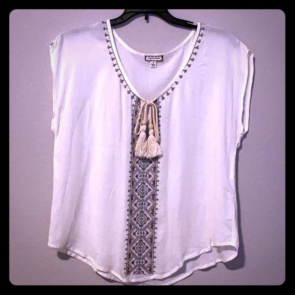 Women’s Sleeveless Shirt